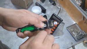 Триммер   Philips MG5720/15 не включается: разборка и ремонт.