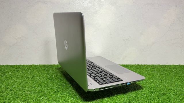HP Core I3-7100 15.6 FullHD GT930M