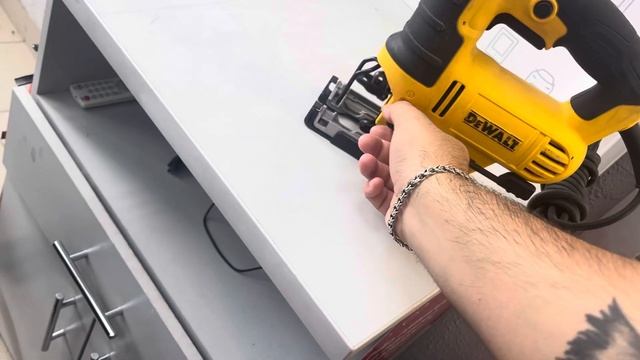 Dewalt лобзик смотреть онлайн