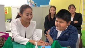 “Педагогикалық идеялар фестивалі” , “психологиялық сандықша” бағыты бойынша логопед сабағы