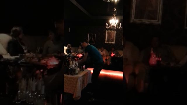 Бармен шоу на день рождении смотреть онлайн