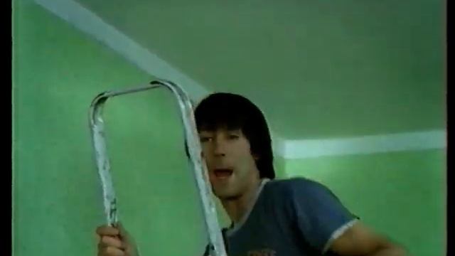 ДОБРЫЙ Клеят обои смотреть онлайн