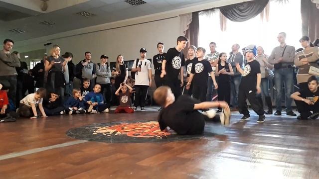 BboysAprelevka в командном отборе на Open Rama Jam 2019 смотреть онлайн