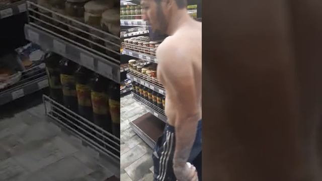 Новый прикол.Баха бомж? смотреть онлайн