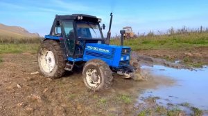 Сравнение тракторов в грязи: Т-150К, New Holland, МТЗ-82 – кто справится лучше?