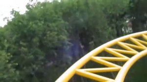 Спуск на Американских горках  в парке Горького