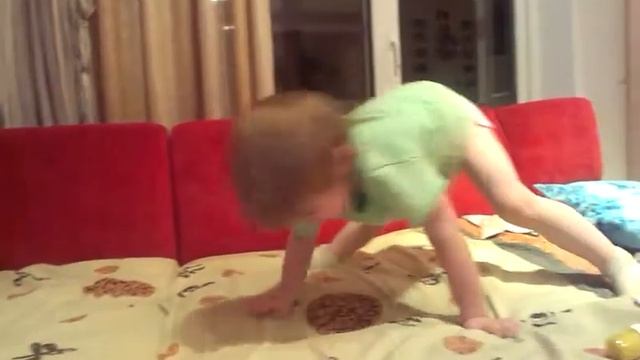 А Я ИДУ, ШАГАЮ ПО МОСКВЕ