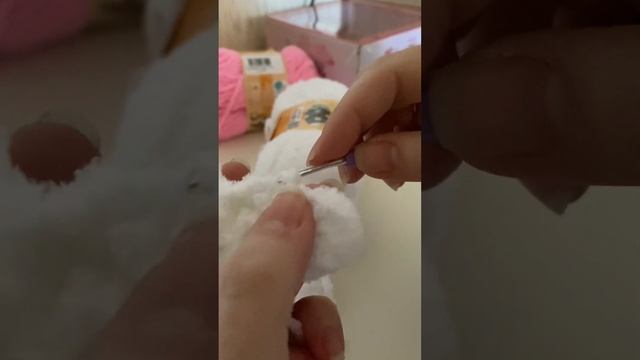 Объемный цветок крючком из Alize Softy