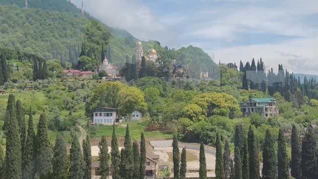 На колёсах по Абхазии/Новый Афон вид с высоты 🎡 не поддался на уговоры 🥺 смотреть онлайн