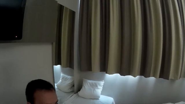 Отель где-то в Европе. смотреть онлайн