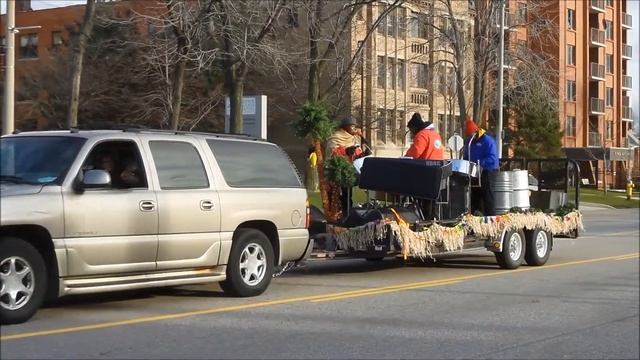 Парад 28.11 - Санта Клаус 🎅 | Канада смотреть онлайн