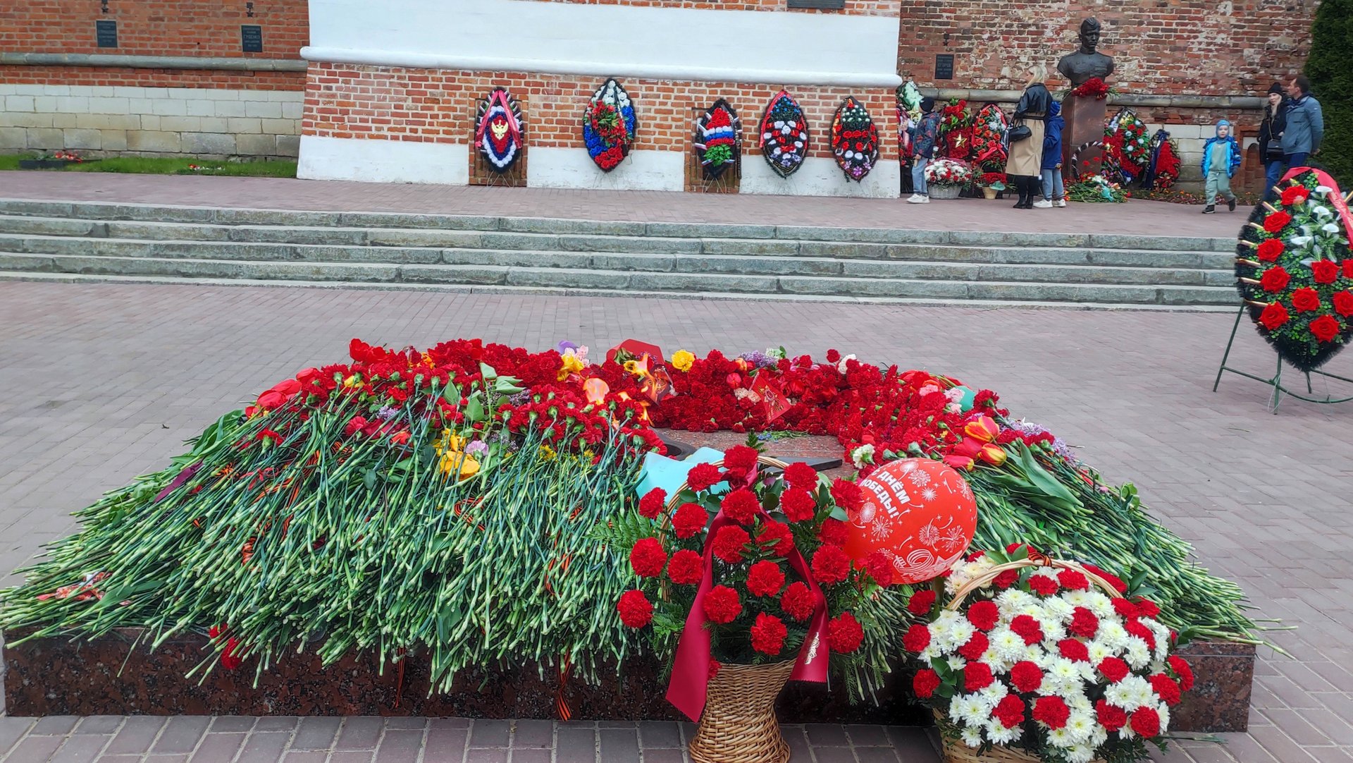 Наши майские выходные.Праздничные влог. смотреть онлайн