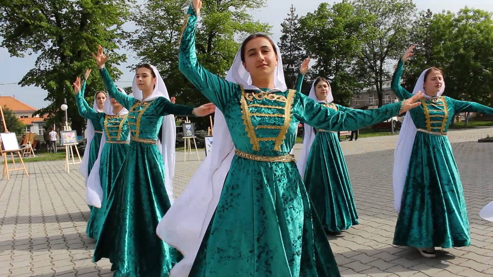 "КЪУНШИ РУШ" 2024 Концерт в Кусарах. Девушки Очень Красиво Танцуют !!! смотреть онлайн