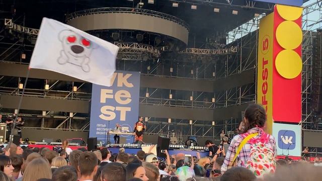 Элджей - ВК фест 2019. Полная запись концерта в 4К. 21.07 смотреть онлайн