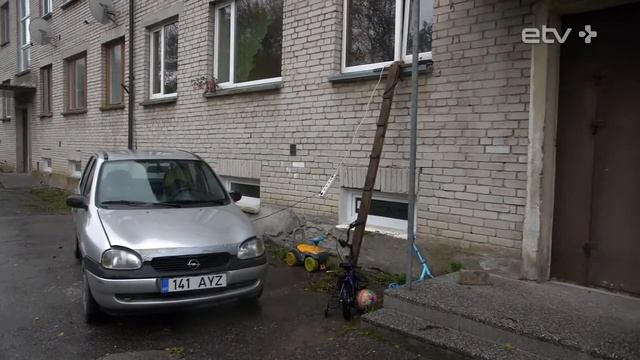 Как обманывают украинских гастарбайтеров в Эстонии смотреть онлайн