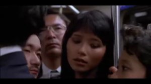 В ЯПОНИИ ДЕВУШКИ В МЕТРО