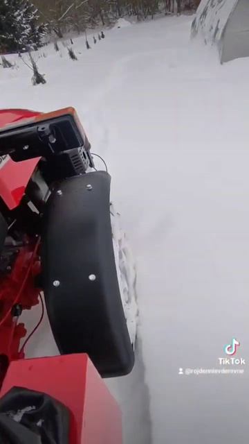 Когда нечем заняться в деревне. Минитрактор МТЗ 112 смотреть онлайн