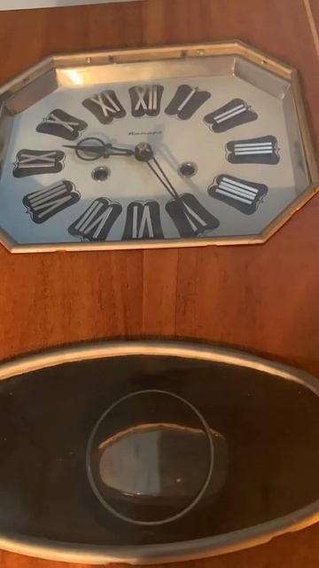 Часы настенные Янтарь с боем смотреть онлайн