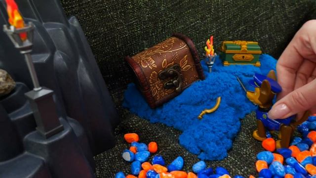 Щенячий патруль и сундук с сокровищами - Машины сказки - Видео с игрушками из мультика смотреть онлайн