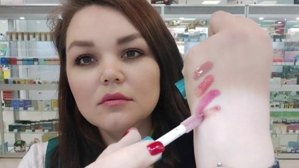 VIVIENNE SABO плампер Le Grand Volume Extra Plumping #свотчи