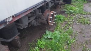 Как заменить колодки на полуприцепе Sсhmitz