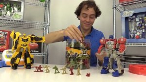 Трансформеры Бамблби и Оптимус Прайм в Магазине Игрушек