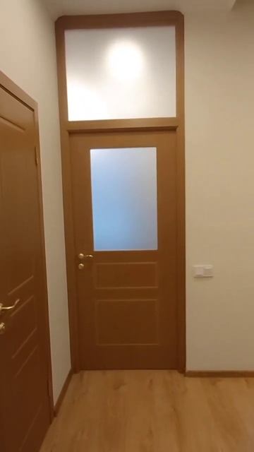Дверь Марсель 3 шпон дуба с фрамугой со стеклом, качественная установка мастером Иваном. смотреть онлайн