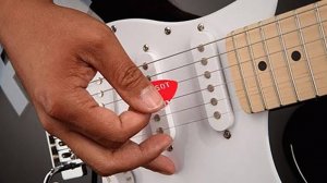 Как играть тремоло на гитаре