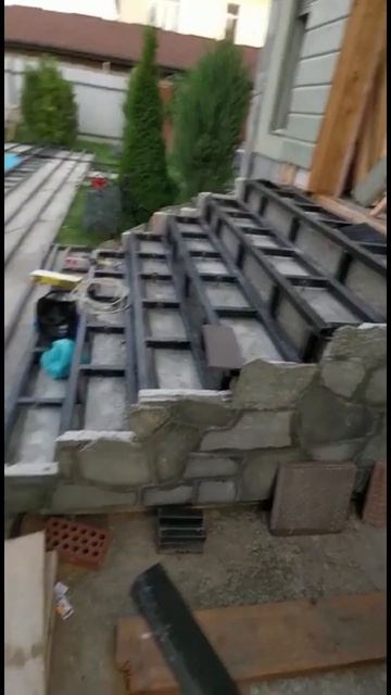 Обустраиваем бассейн ДПК доской