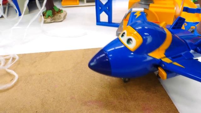 Сказки для детей - Сборник видео с игрушками СУПЕРКРЫЛЬЯ - Приключения Джетта и его друзей смотреть онлайн