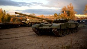Танк Т-72. Заезд на трал. Звук двигателя В-46.