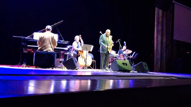 Jesse Jones jr. и Асхат Сайфуллин Томск 03.03.2018 смотреть онлайн