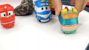 Детский сад Капуки Кануки - игрушки Роботы поезда