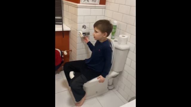 Жесткий трек «Я ЖЕ ЖЕНЩИНА» смотреть онлайн