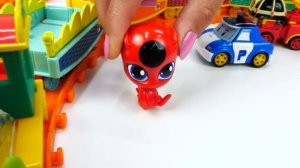 Видео про детский сад игрушек. Робокар Поли, Рой и Скай тушат пожар. Игры для детей