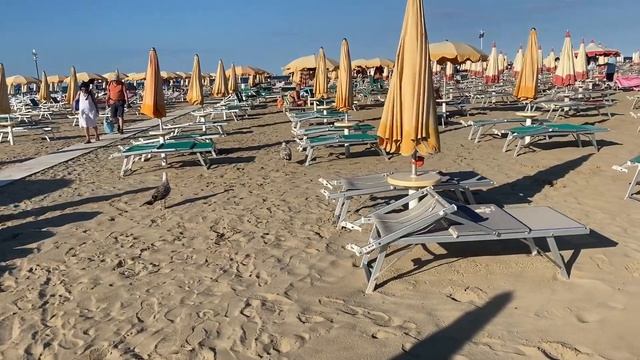 Ах! Ox! Римини!  Летняя прогулка по курортному городу Римини, море, солнце😍🥰