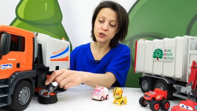 Машинка МУСОРОВОЗ в Детском садике. Маквин и Чудо машинка Вспыш - Видео с игрушками про машинки смотреть онлайн