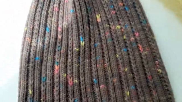Вязаная шапка спицами, шапка из мериноса с шелком смотреть онлайн