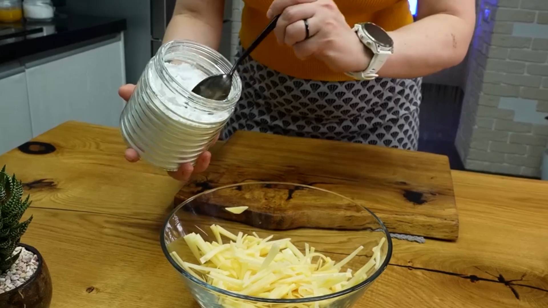 Жарим картошку по-новому смотреть онлайн