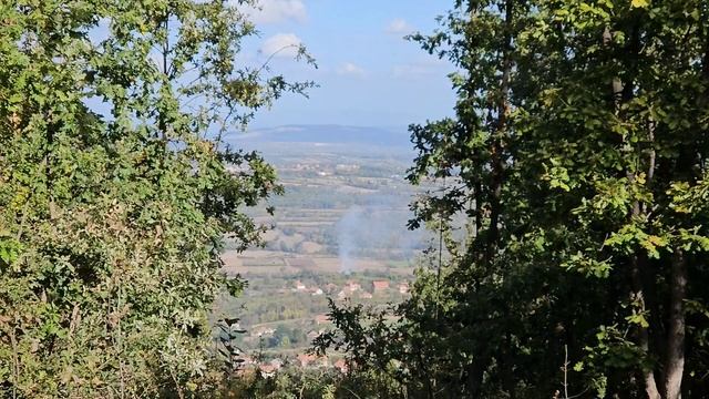 Прогулка по горе около деревни Драча