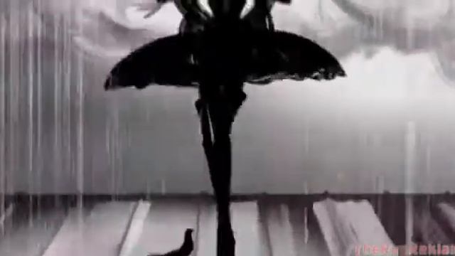 Реклама Герлен Ла Петит Роб Нуар - "Маленькое черное пл смотреть онлайн