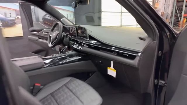 2024 Cadillac Escalade V 682HP - $160.000 . Любые новые автомобили из США 🇺🇸 и Канады 🇨🇦.