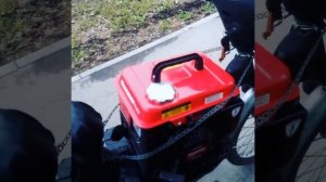 Электровелосипед работает от бензогенератора