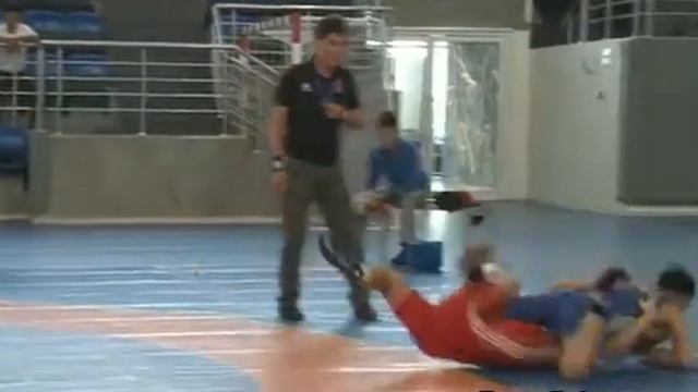 Борьба гр-римская. Перв.Кыргызстана-2017 (кадеты). 50 кг 1\8 Вадихан Асымканов-Эркинбек уулу Илимбе