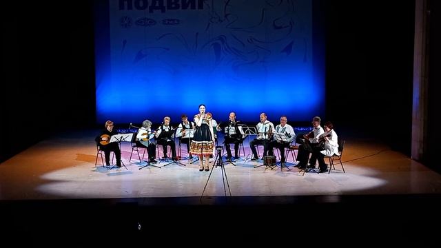 "На окошке два цветочка" - Ансамбль "Ярмарка", худ. рук. Виктор Яковлевич Федриков, ДК "ЗИЛ" смотреть онлайн