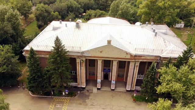 Город Рубцовск, Дом культуры Алтайсельмаш. Съемка с дрона смотреть онлайн