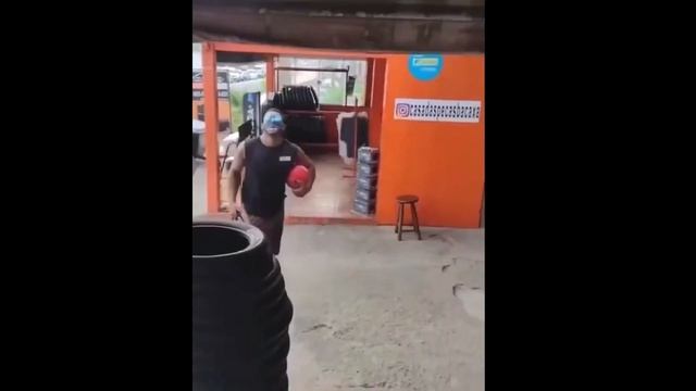 Ржал целый день