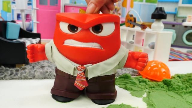 Мультик из игрушек Головоломка - Фотосессия для Радости и Гнева - Машины сказки для детей смотреть онлайн