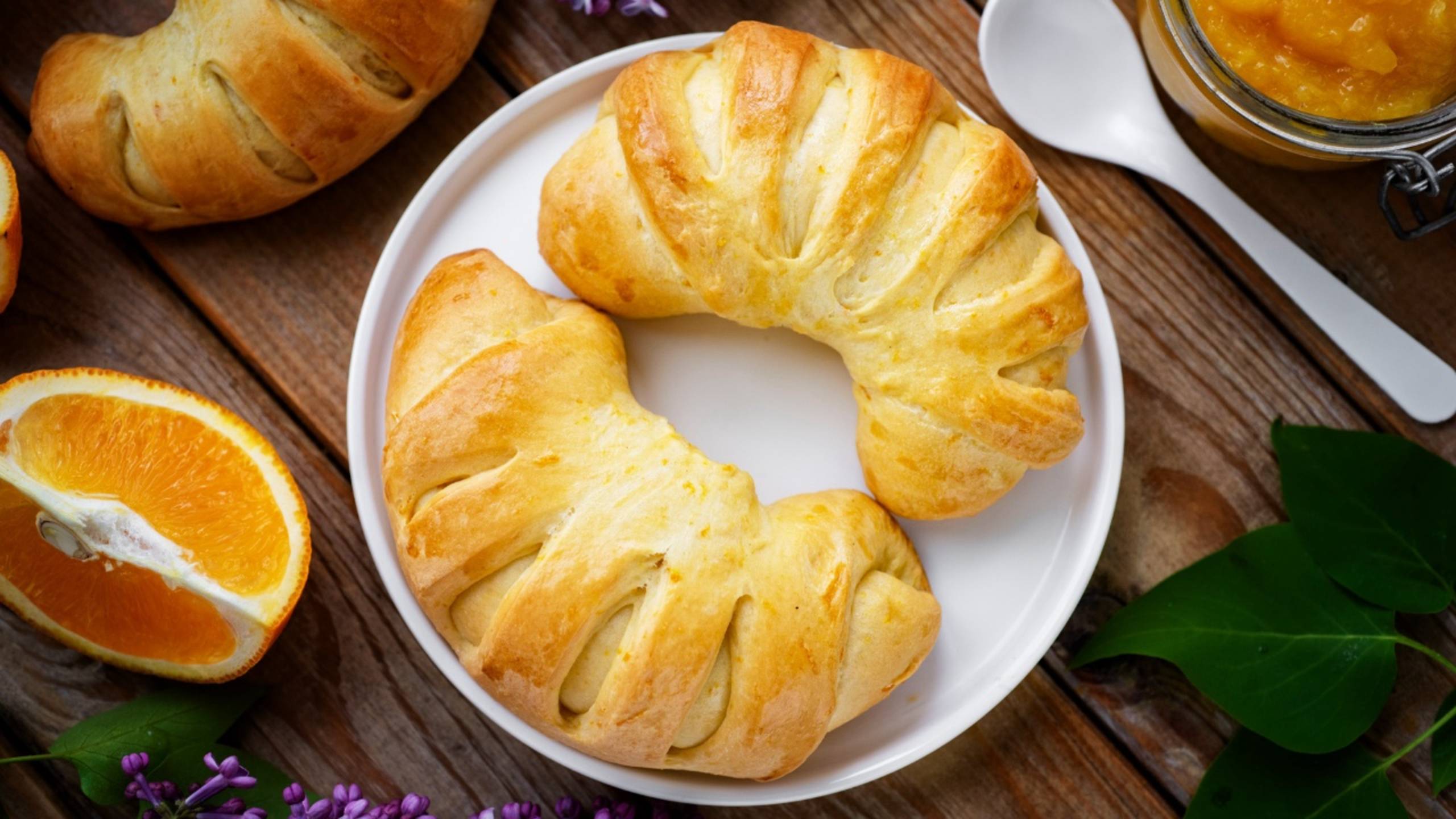 🥐 Воздушные булочки с апельсинами на молоке и дрожжах смотреть онлайн