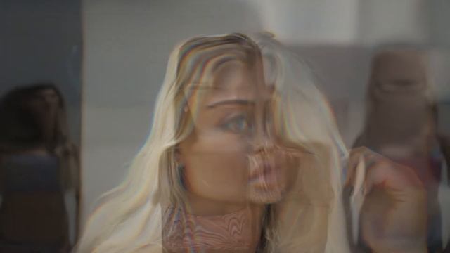 Juicy girls on the beach ! Сочные девушки ! смотреть онлайн